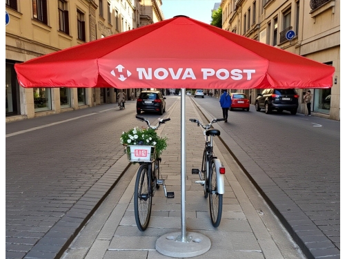 Parasol reklamowy 3 m z nadrukiem – widok na całą konstrukcję