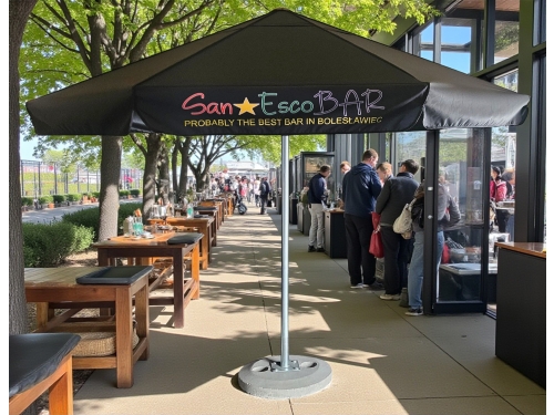 Parasol reklamowy z nadrukiem logo firmy – widok z przodu