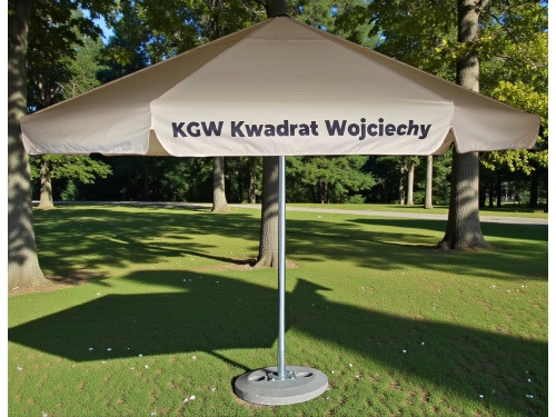 Parasol ogrodowy z identyfikacją wizualną Koła Gospodyń wiejskich