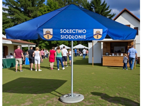 Parasol ogrodowy z logo instytucji państwowej